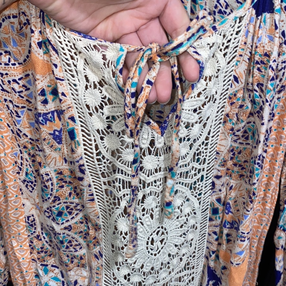 Lucy & Laurel Abstract Bohemian 3/4 Sleeve Blouse - image 5